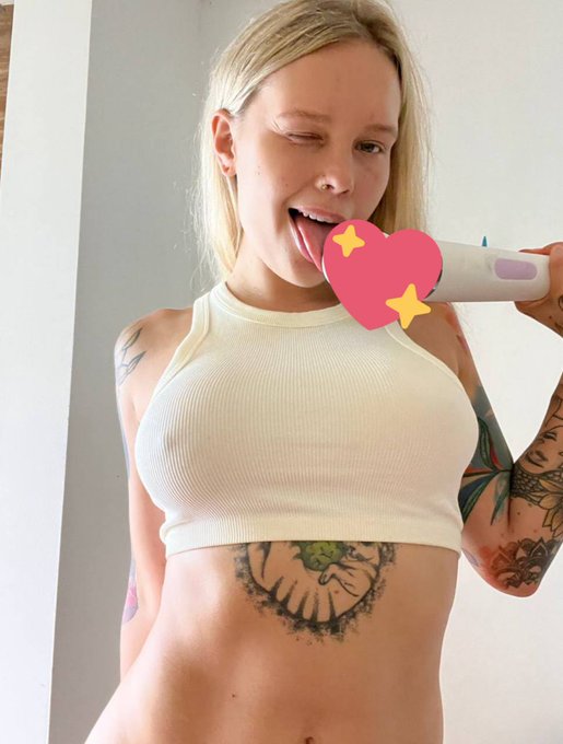 What kind of lollipop do you think I have in my mouth😋😋💞  #OliMoo #onlyfans #horny #nsfwtwt #onlyfanspromo<a href="/tag/horny"class="tags"><span>#horny</span></a><a href="/tag/boobs"class="tags"><span>#boobs</span></a><a href="/tag/onlyfans"class="tags"><span>#onlyfans</span></a><a href="/tag/onlyfanspromo"class="tags"><span>#onlyfanspromo</span></a><a href="/tag/nsfwtwt"class="tags"><span>#nsfwtwt</span></a>