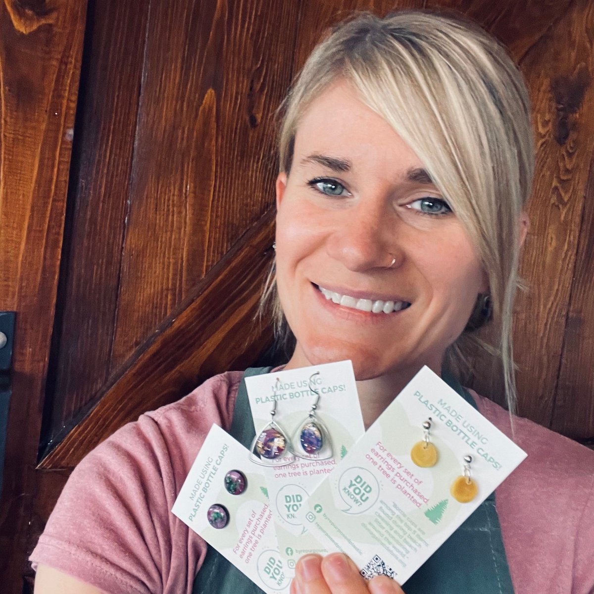 Help us welcome Karyn Kunst from Repurposed Plastic to the Flagstaff Fresh Market vendor family. We are thrilled to have her unique, beautiful, repurposed products at our market on Thursday.

More: flagstaffcrafted.ca/flagstaff-regi…