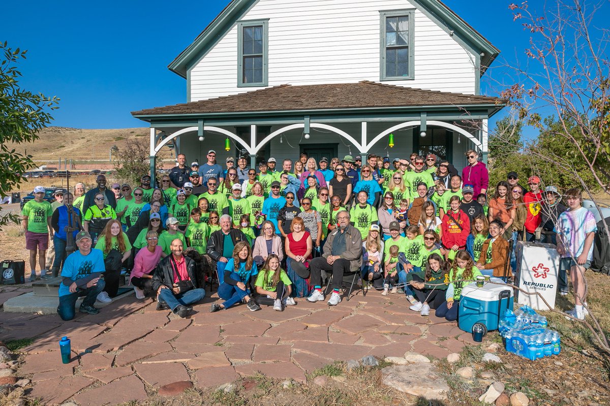 CityofLoneTree's tweet photo. The Day of Service is a family-friendly event that gives community members the opportunity to give back and connect with others. The event will run from 8:30 a.m. to 12 p.m. on Saturday, October 1. For more information, visit https://t.co/Q2c8A2aZXb https://t.co/rkuPkLmbwj