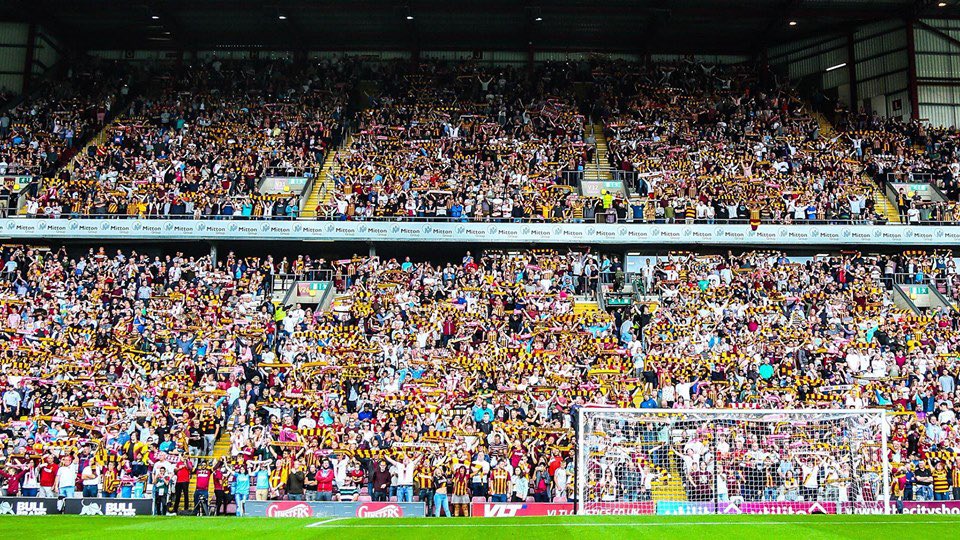 The72stats's tweet photo. 🥇 5 Highest Average Home Attendance in League Two This Season:

• 𝗕𝗿𝗮𝗱𝗳𝗼𝗿𝗱 𝗖𝗶𝘁𝘆 - 𝟭𝟴,𝟬𝟯𝟲

• Stockport County - 8,919
• Swindon Town - 8,670
• Leyton Orient - 7,443
• AFC Wimbledon - 7,300

#BCAFC #StockportCounty #STFC #LOFC #AFCW #EFL https://t.co/9W2N77uBHd