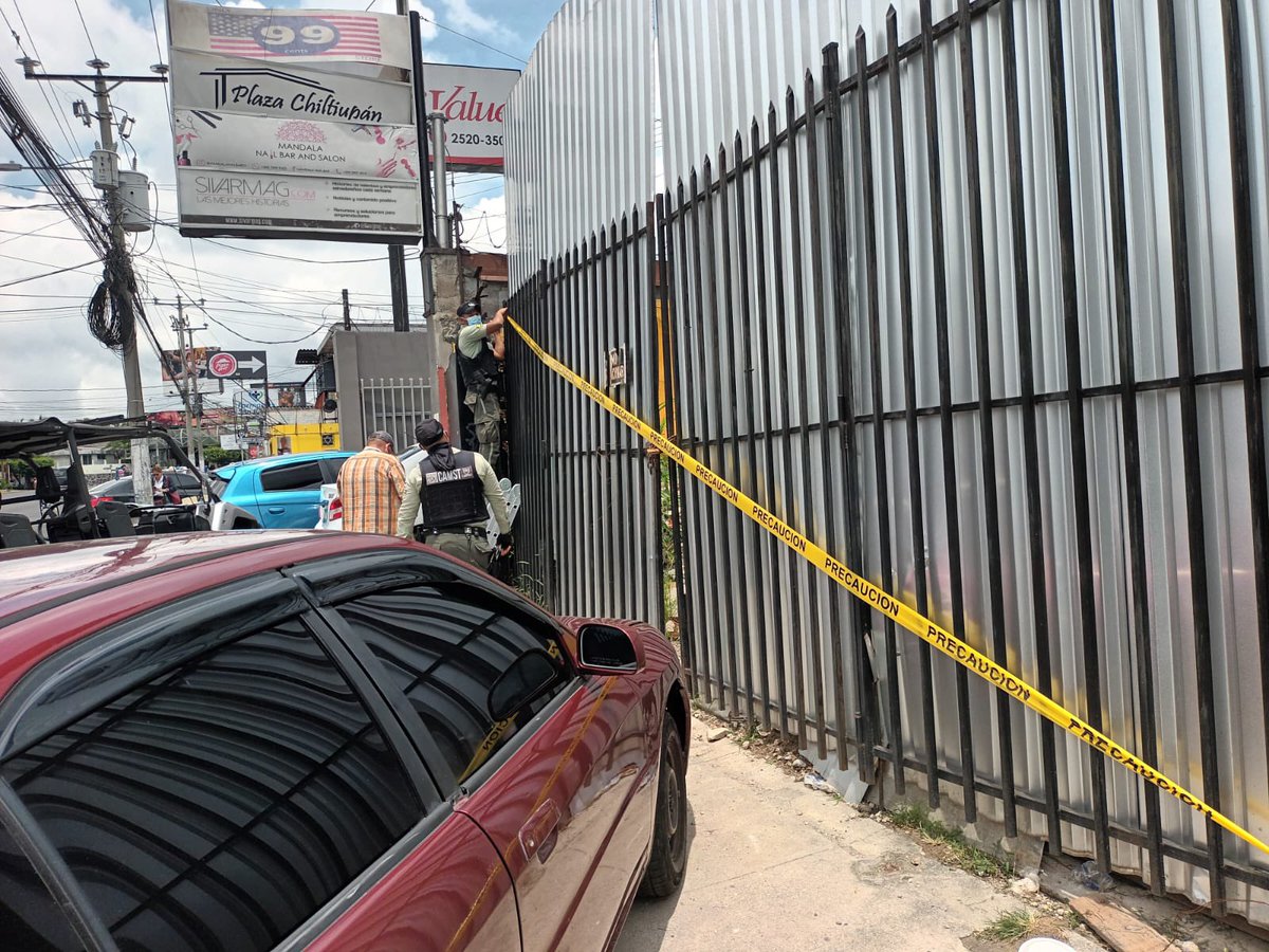 CAMdeSantaTecla's tweet photo. Agradecemos a la denuncia ciudadana de alertarnos de construcciones ilegales que no cuentan con los permisos otorgados por OPAMSS.

Recuerda que tenemos a disposición nuestro número de atención al 7919-7119.🫡 https://t.co/Vr0Kty9zp2