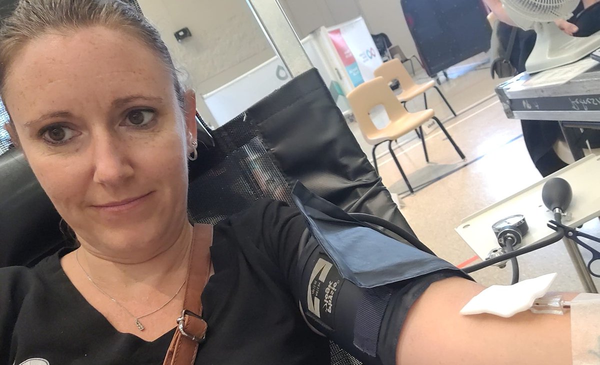 NWRoofing1978's tweet photo. Giving back in whichever way we can is a key element of who we are!
A shoutout to our Office Manager, Tanja, for making this important stop after work. #GivingBlood
#YourLocalRoofer #StratfordON #WilmotON #AyrON #WoodstockON #OxfordCounty #PerthCounty #TeamTuesday https://t.co/YIhFMq5nXl