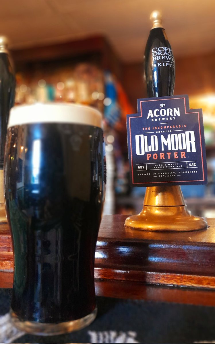 Stuart_Pickard's tweet photo. #PintOfCask #PintOfCaskAle #PintOfRealAle via #FightingCock #TheFightingCock #HalfPint via #TheCornDolly #CornDolly #Bradford #SupportLocal #DrinkLocal #GingRealAleTrail @Stuart_Pickard #CraftBeer #Beer #RealAle #Ale @Theakston1827 @AbbeydaleBeers @PictishBrewing @AcornBrewery https://t.co/j96hUc0F5r