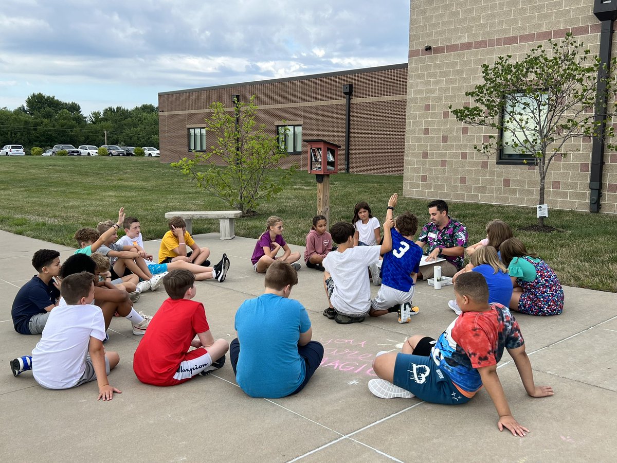The first day is here <a href="/BeulahRalphElem/">Beulah Ralph Elem</a>!! Thank you to Suzette Waters (<a href="/SuzetteH2Os/">Suzette Waters</a>) and our PTA for helping pass out popsicles to celebrate 150 years of CPS! Its wonderful to have our Timberwolves back in the building!