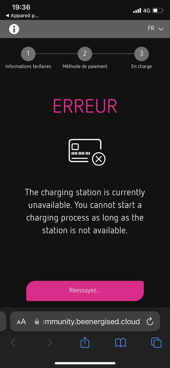 EPFanBlog's tweet photo. Hey @EuropaParkFR, c’est sympa les bornes de recharge au Colosseo par contre ça ne marche pas super bien 😭.  (Les 4 bornes de droite, pas eu le courage de faire les autres malgré une Audi qui avait l’air de recharger) https://t.co/mBhCyb34MS