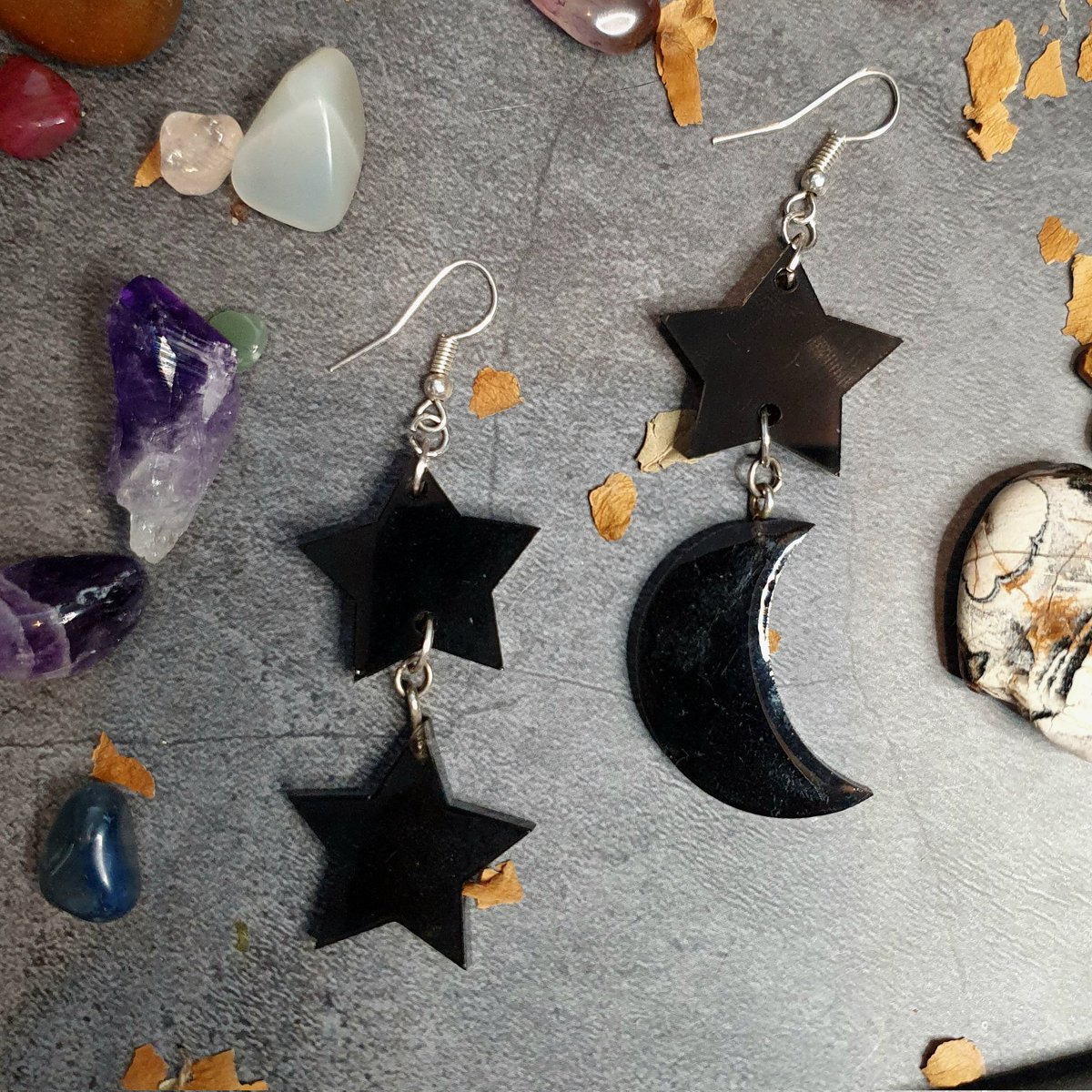 PumpkinHillshop's tweet photo. Good evening #WomanInBizHour! It's been a busy day taking new product photos which should be up sometime tomorrow 🎃💕✨️
https://t.co/lqClUEl1GN https://t.co/kGlMb397Lv