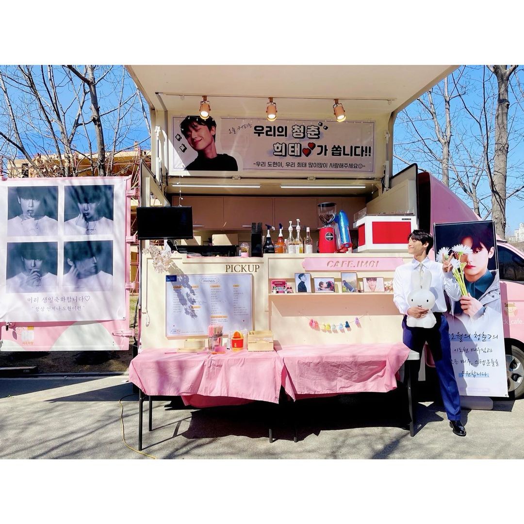 blueskypallette's tweet photo. Foodtrucks yom (JPN), Early April 2021 https://t.co/pPWncpXRmV