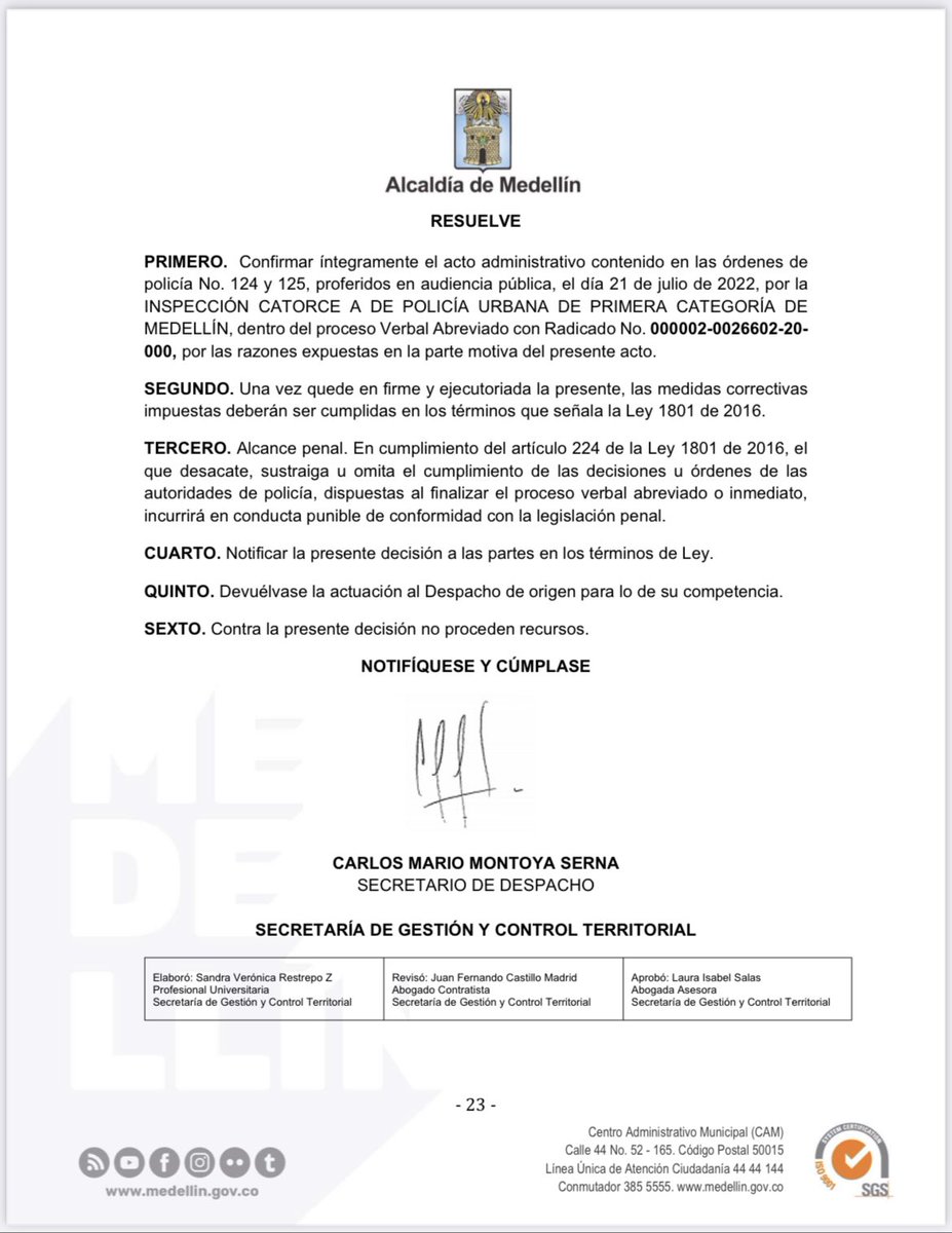 JCNaranjoJ's tweet photo. Increíblemente la @AlcaldiadeMed @QuinteroCalle decidió revictimizar a los Afectados por CDO. Hace 9 años los sacaron de sus casas, nunca los dejaron volver y hoy los están obligando a hacerle un cerramiento y ponerle vigilancia a unas ruinas! Descarados! @CarlosMarioMont https://t.co/rtjFyMYxw0