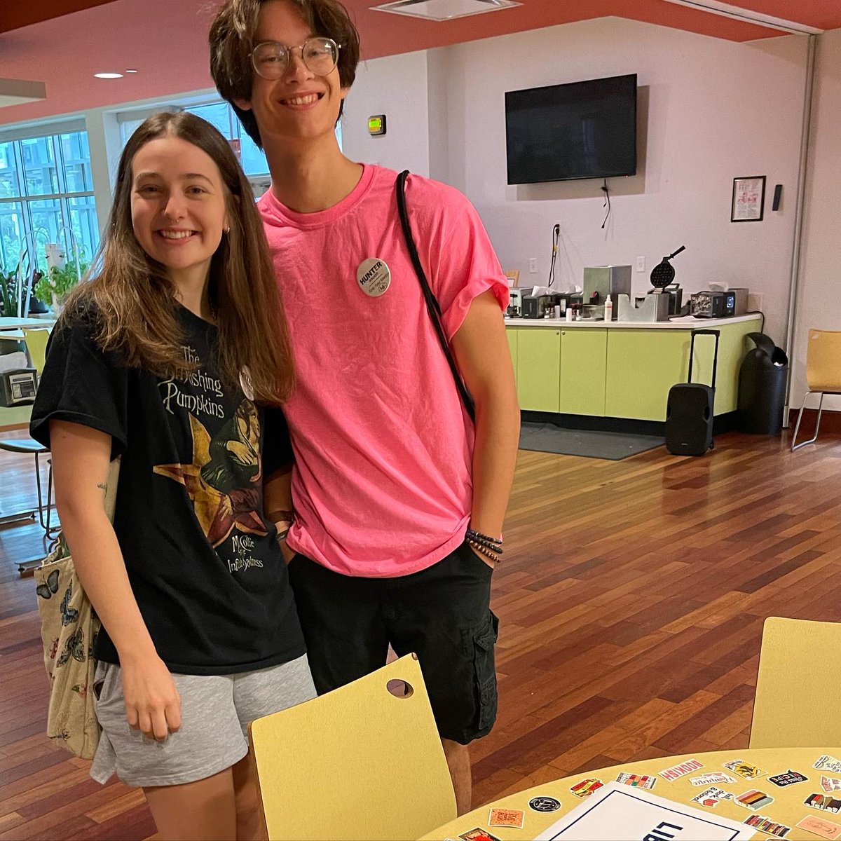 bishop_library's tweet image. We are back. First year mentors and resident assistants lit up the Resources &amp;amp; Services Fair @LVC with their enthusiasm and energy for the library. 📚📖📓📕#backtoschool #backtocool