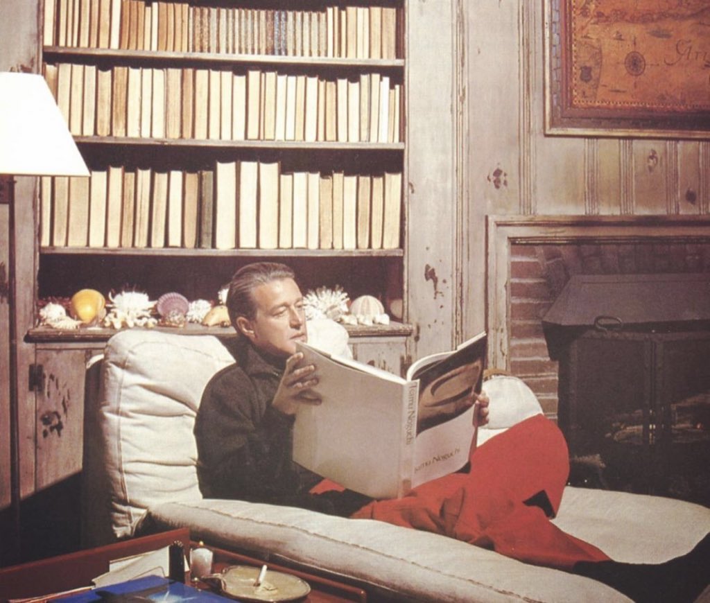 CelebBookRecos's tweet photo. The legend @halston reading “Isamu Noguchi” by Sam Hunter 
#BookRecosFromCelebs #readmore #read #book  #reading  #bookrecommendation #halston #royhalson #samhunter #hautecouture #isamunoguchi #halstonheritage #fashiondesigner #fashiondesign #coffeetablebooks CC: @NoguchiMuseum https://t.co/fWqL7snH6a