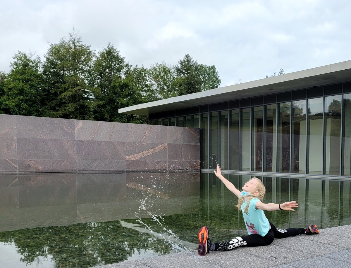 EmilyLOsborn's tweet photo. @the_clark We have had a wonderful and inspiring visit to The Clark!  Thank you. https://t.co/ftqCi9YFDU