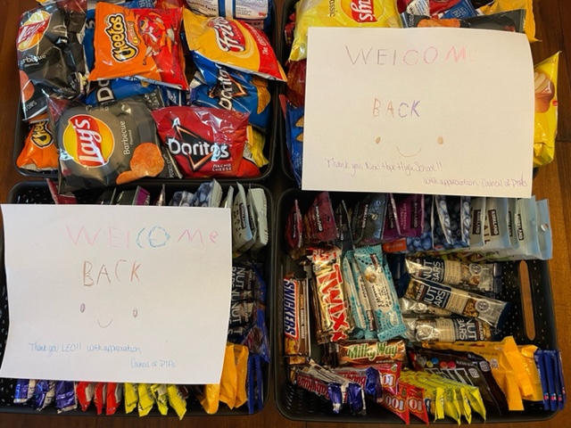 LeanderISDPTA's tweet photo. On Monday we provided some fun snacks for the #1LISD staff at LEO and New Hope High School. Thank you to all the amazing staff supporting and teaching students at these locations!
#leanderisdpta #weappreciateyou https://t.co/vwcz3yryZ5