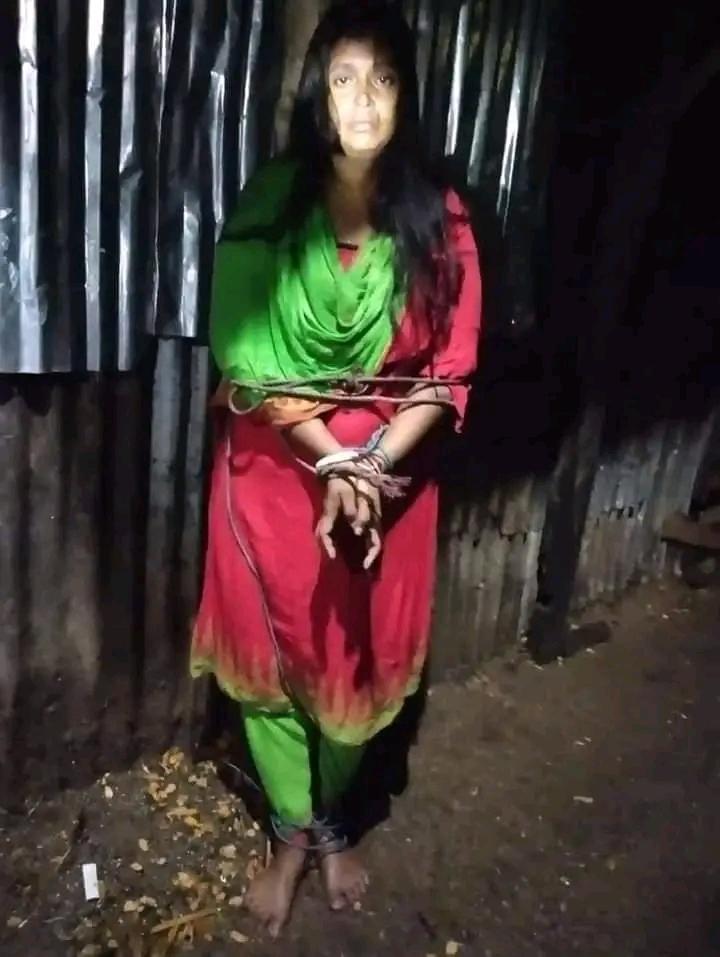 ih_voice's tweet photo. Bangladesh: The Hindu family in justice. Rangamati (Pur Colony) of Chittagong.
 Requesting all Sanatan warriors to come forward 🙏🙏🙏
 How hard brutality and ruthlessness can be can be understood only by seeing the incident. https://t.co/fYmq6k4VmB