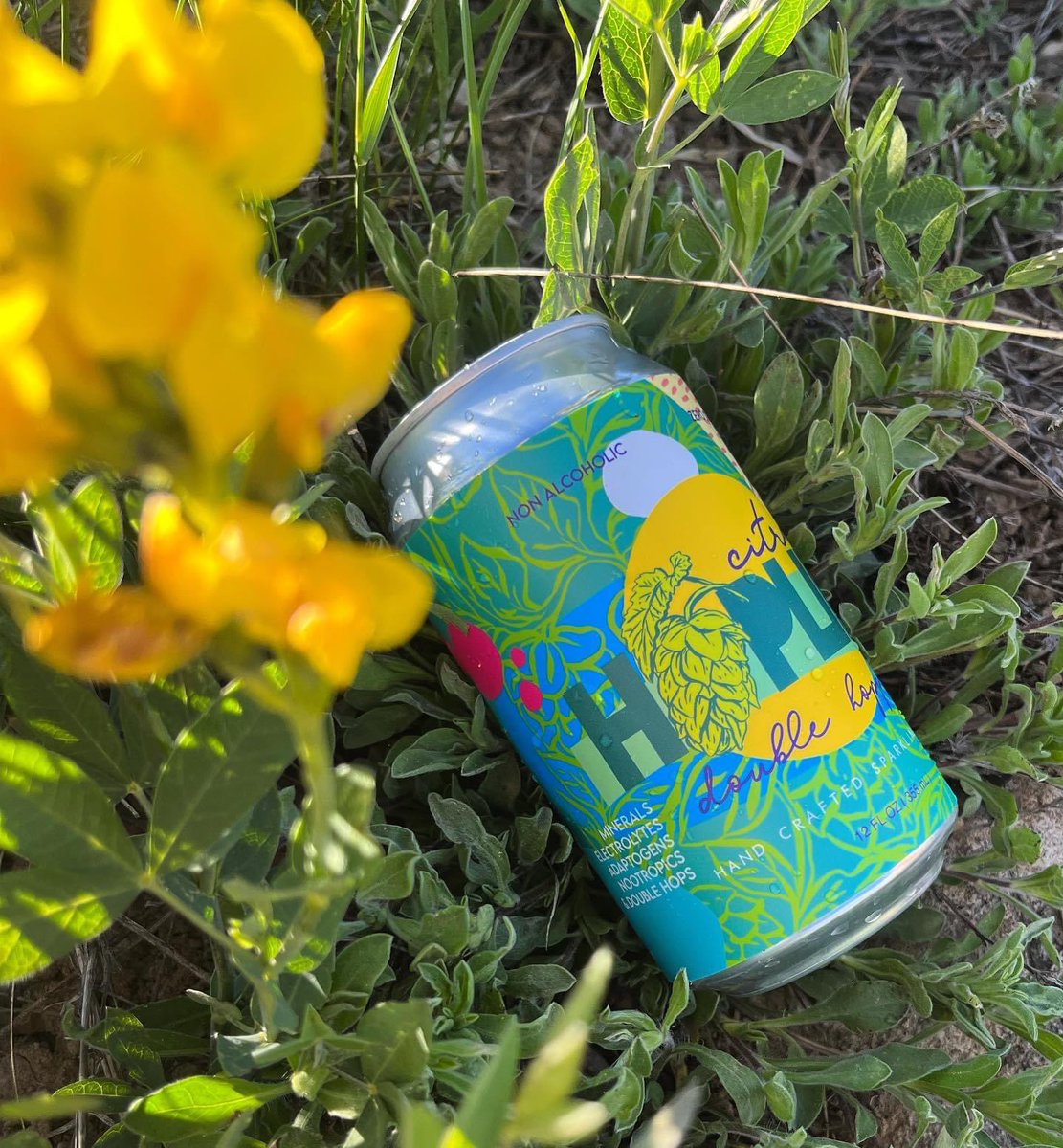 nomadicbeverage's tweet photo. Calm. Mindful. Peaceful vibe.
 
https://t.co/sw4zIKOc6I
#hops #adaptogens #nootropics #nosugar #noalcohol #goodness #sobercurious #loveyou https://t.co/k7ytKYMBrN