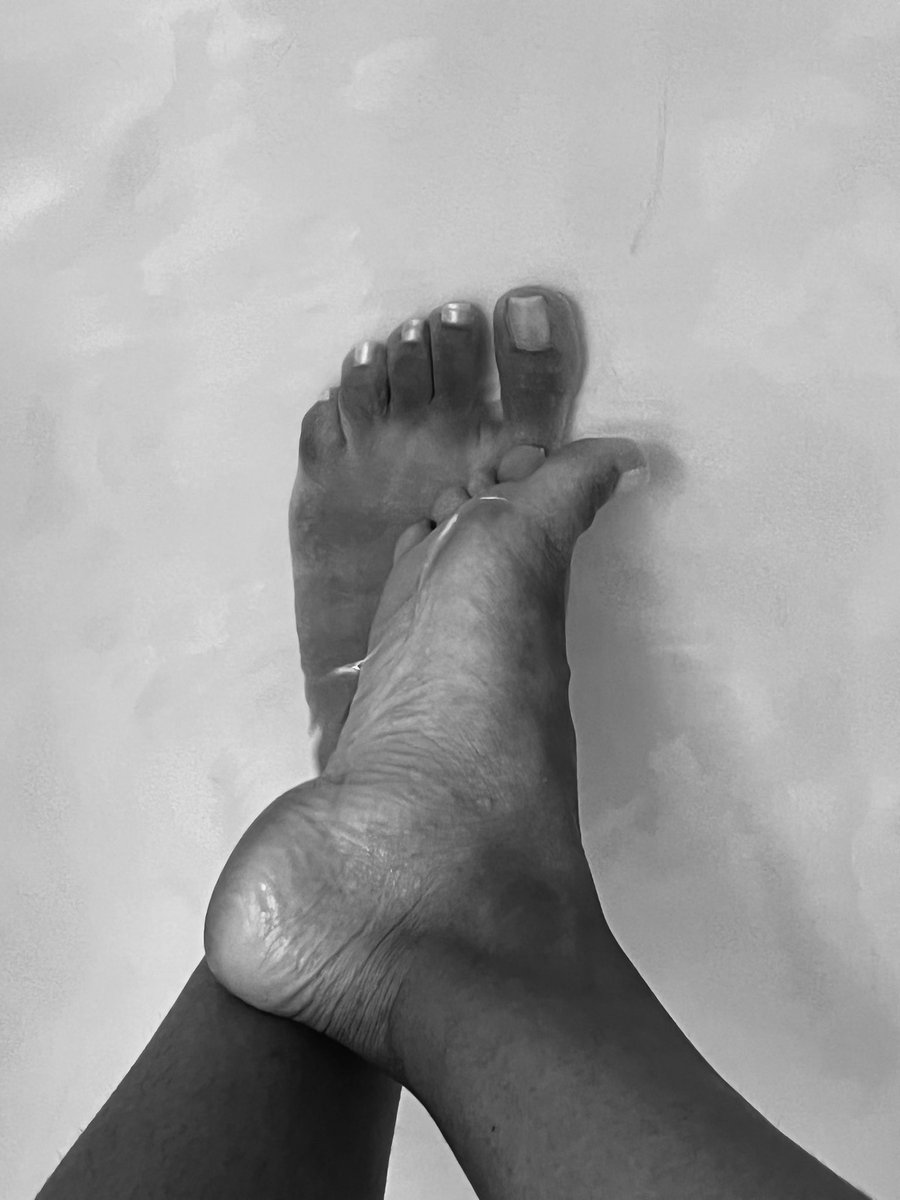 mym.fans/Caribbeanfeet pour plus de contenu ❤️ #fétichiste #fetichistepieds #feet #pieds