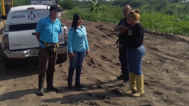 JohendersonG_'s tweet photo. #23Ago| Gracias @IngcannataCL y @MinAguasVen por la articulación perfecta con nuestra @Alcadia_FLA y el apoyo en las mejoras de la Estación de Rebombeo Paraparal para la transformación de nuestro Municipio.
@NicolasMaduro @Soykarinacarpio
#VenezuelaSeRespeta https://t.co/pmt3lXgCoc