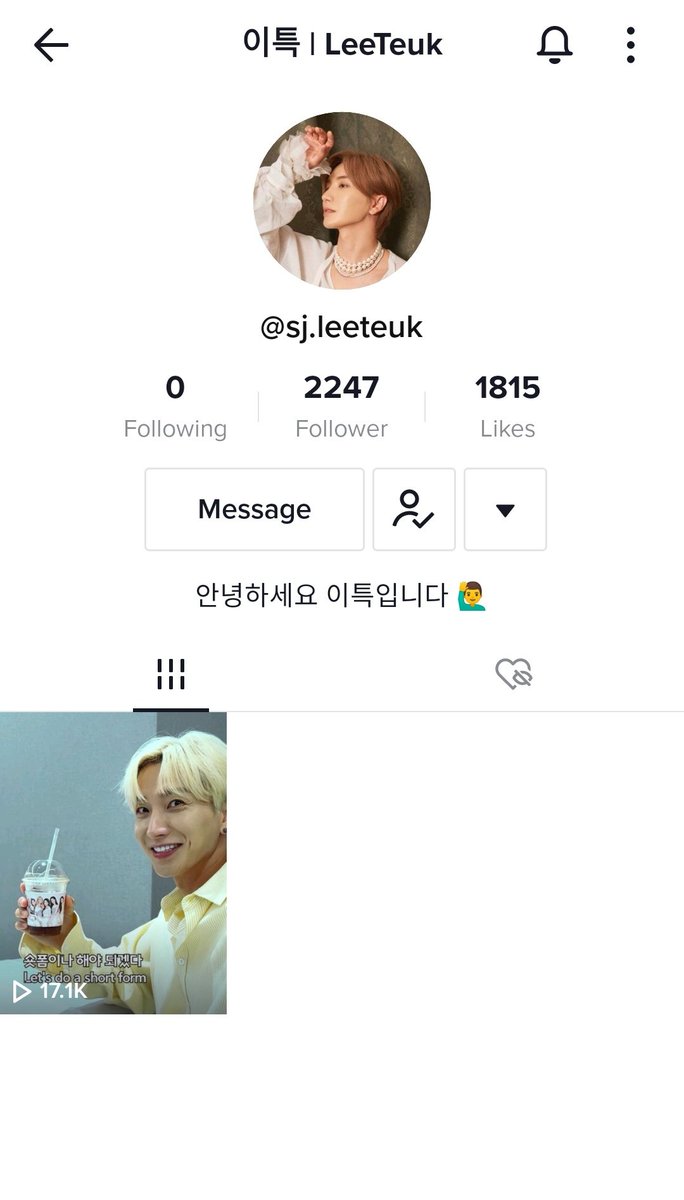 DailyLeeteuk's tweet photo. Leeteuk opened a tiktok account!
🤩🥳
First video is to promote soshi ❤️
https://t.co/9FYe7D0jsx

#LEETEUK #SUPERJUNIOR
#이특 #슈퍼주니어
[ @SJofficial ] https://t.co/bahHQwLqGs