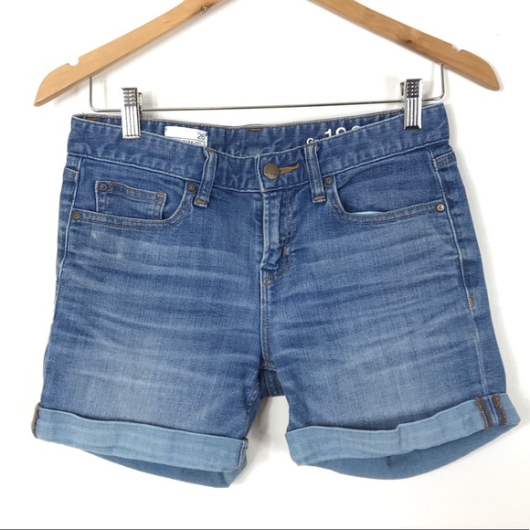 Verlaglam's tweet photo. So good I had to share! Check out all the items I'm loving on @Poshmarkapp #poshmark #fashion #style #shopmycloset #gap #tedbakerlondon #ugg: https://t.co/CZaaX0Tu3F https://t.co/pbbndJnAjj