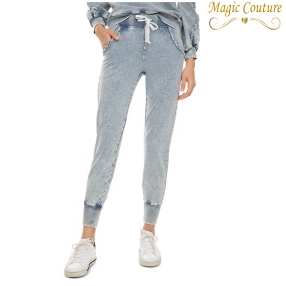 Madeleine_huntz's tweet photo. So good I had to share! Check out all the items I'm loving on @Poshmarkapp from @mostlymink @riathanhnghi #poshmark #fashion #style #shopmycloset #generationlove #michaelkors #orvis: https://t.co/uKtsR8UNSa https://t.co/ih6EKu2gQc