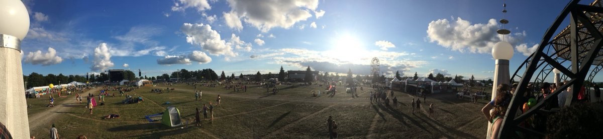 iampoofer's tweet photo. A few random shots of #magnaball. What an incredible flawless weekend. The music. The weather. The people. Just tops all around. #takemeback #phish https://t.co/5mJdzznIWi