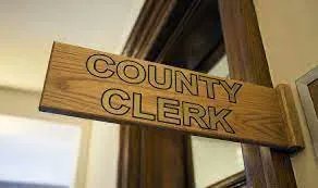 The Livingston County Clerk's Office will offer extended hours on Thursdays beginning September 1, 2022. The office will operate from 8 a.m. - 6 p.m. to provide flexibility for residents.

Read more ➡️ : buff.ly/3T8mMp7  |  #LivCo