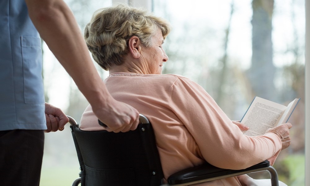 There are lots of different job roles in #AdultSocialCare; it just depends what you are interested in, who you want to work with and where you want to work. 

Search the latest opportunities, including apprenticeships, <a href="/findajobsupport/">Find a job</a> 

Start here ow.ly/26R150Ipsox