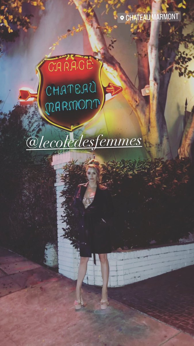 racheleroyale's tweet photo. Vegan Leather Trench @laurasfez #lecoledesfemmes 🌹🌹🌹lined w pink satin 🩰
@ChateauMarmonte
https://t.co/SpOxMSf9d1 https://t.co/e7yBw6ukhr