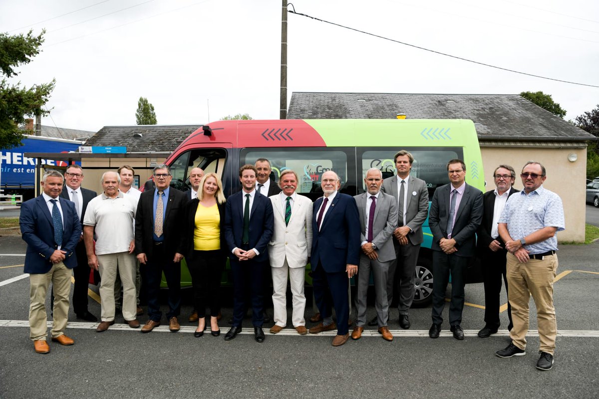 Préfet de l'Indre (@prefet36) on Twitter photo #Mobilité 🚙 ⚡️
<a href="/CBeaune/">Clément Beaune</a> s’est ensuite rendu dans la Brenne, pour une table ronde sur les enjeux de mobilité en zone rurale.
➡️ Échanges nourris avec les élus de la communauté de communes <a href="/CoeurdeBrenne/">Coeur de Brenne</a> et trajet en navette autonome de Mézières à Paulnay. #Mobilité 🚙 ⚡️
<a href="/CBeaune/">Clément Beaune</a> s’est ensuite rendu dans la Brenne, pour une table ronde sur les enjeux de mobilité en zone rurale.
➡️ Échanges nourris avec les élus de la communauté de communes <a href="/CoeurdeBrenne/">Coeur de Brenne</a> et trajet en navette autonome de Mézières à Paulnay.