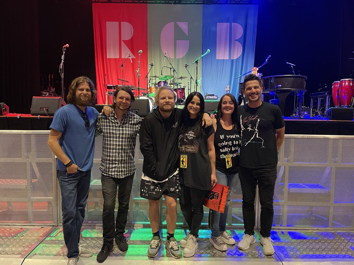HopeTweeted's tweet photo. Dream come true meeting these guys! @ZMyersOfficial @JRMooreMusic https://t.co/ufKAsbKtDn