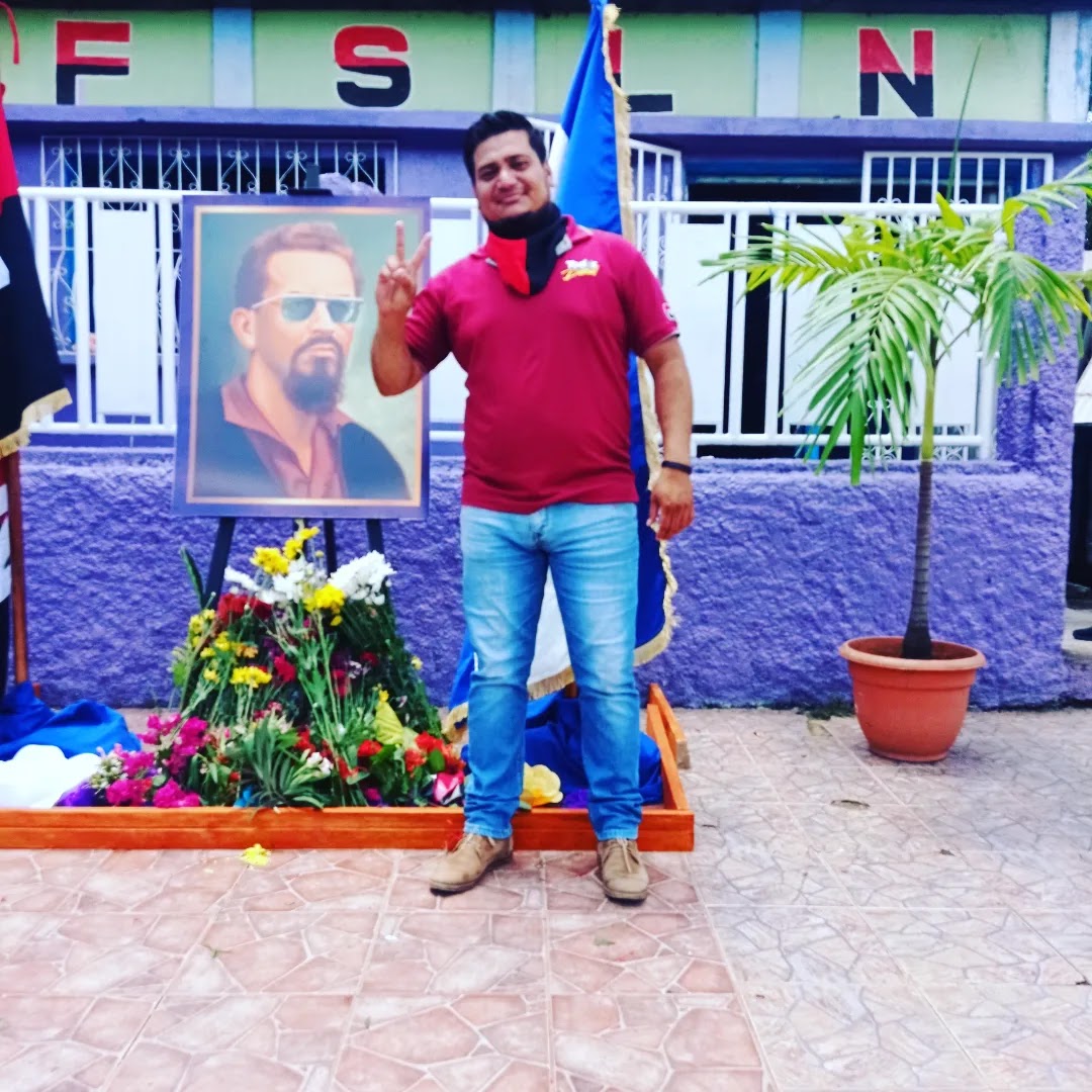Hoy son 43 años de la fundación de la Juventud Sandinista 19 de Julio, cuántos héroes y mártires aporto por la defensa de la revolución.

Hoy digo con orgullo yo fui formado en Juventud Sandinista.

#ManaguaSandinista
#JuventudFuerzaDeVictorias