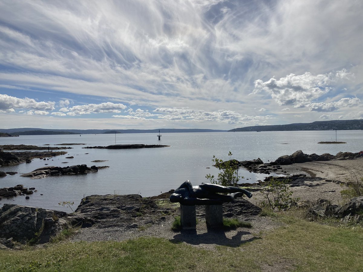 Corpsleone's tweet photo. #oslo https://t.co/XikREA3hza