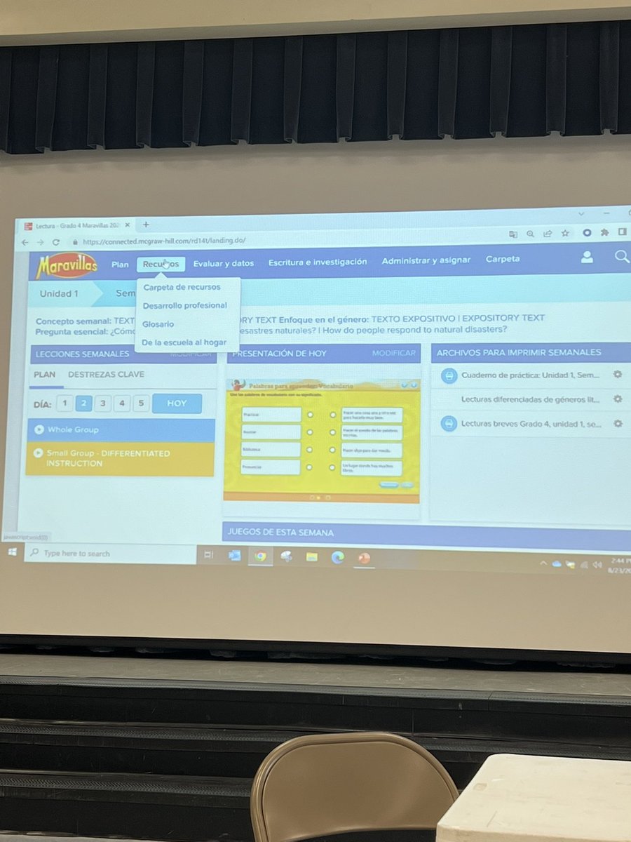 KeishaDerizzio's tweet photo. Maravillas!! It’s a great day to be a Roadrunner! Our Spanish Immersion teachers are growing and learning @Maravillas Wonders training @WHOwenES https://t.co/XdlWeWnHXB