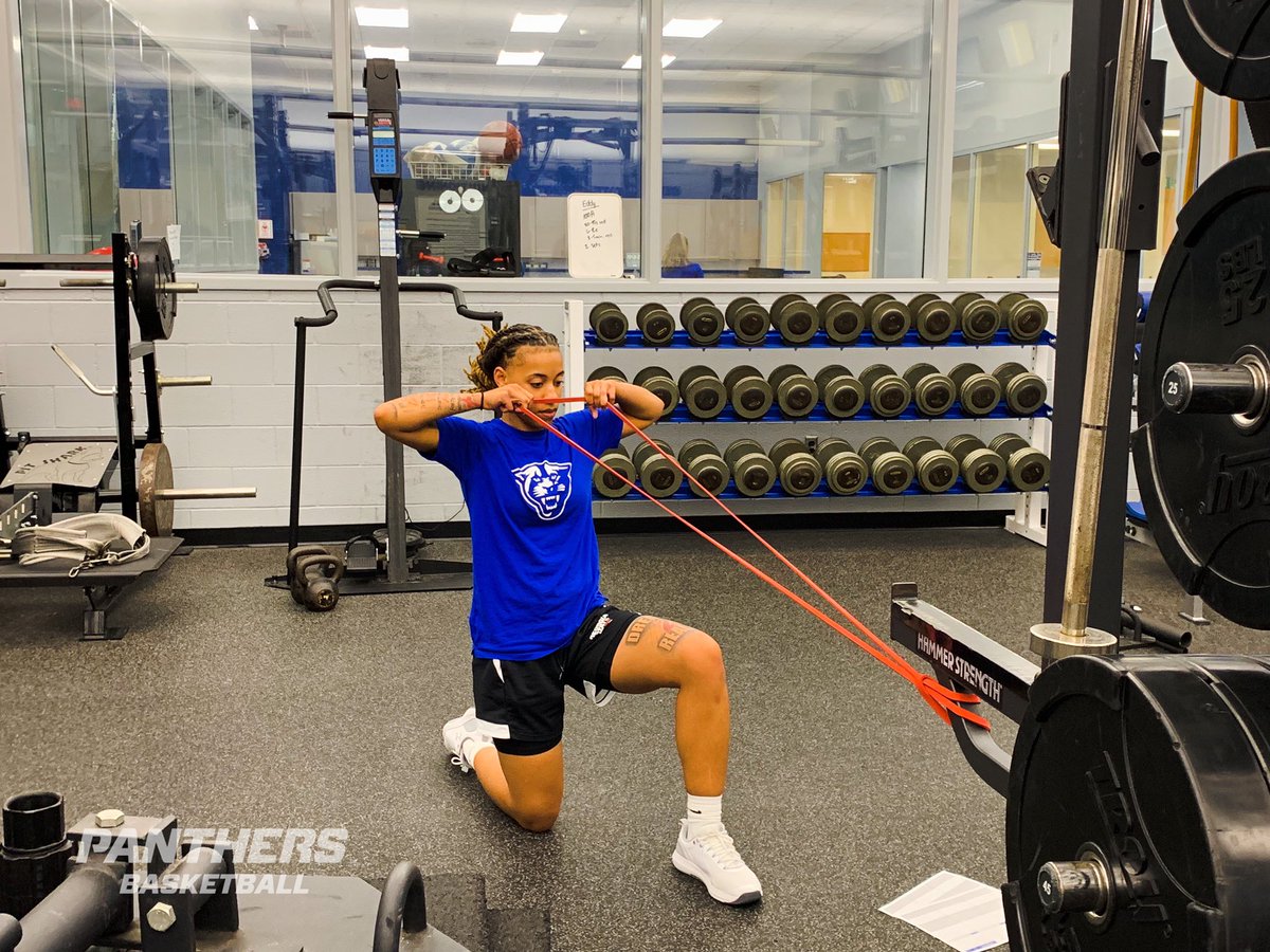 GSU_WBasketball's tweet photo. 𝟭𝘀𝘁 𝗹𝗶𝗳𝘁 𝗼𝗳 𝘁𝗵𝗲 𝘀𝗰𝗵𝗼𝗼𝗹 𝘆𝗲𝗮𝗿✅

#OurCity | #FamilybyCHOICES https://t.co/bd3lZ8tn1X
