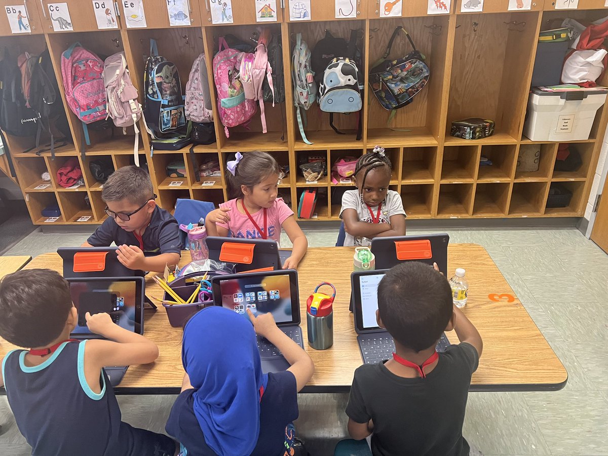 CESKinderKids's tweet photo. Our Kinders got their iPads today📱…you can imagine their excitement! @jtdouds #itsaCESthing #fcps1to1 #techsavykinders https://t.co/FvZxsYvMHs