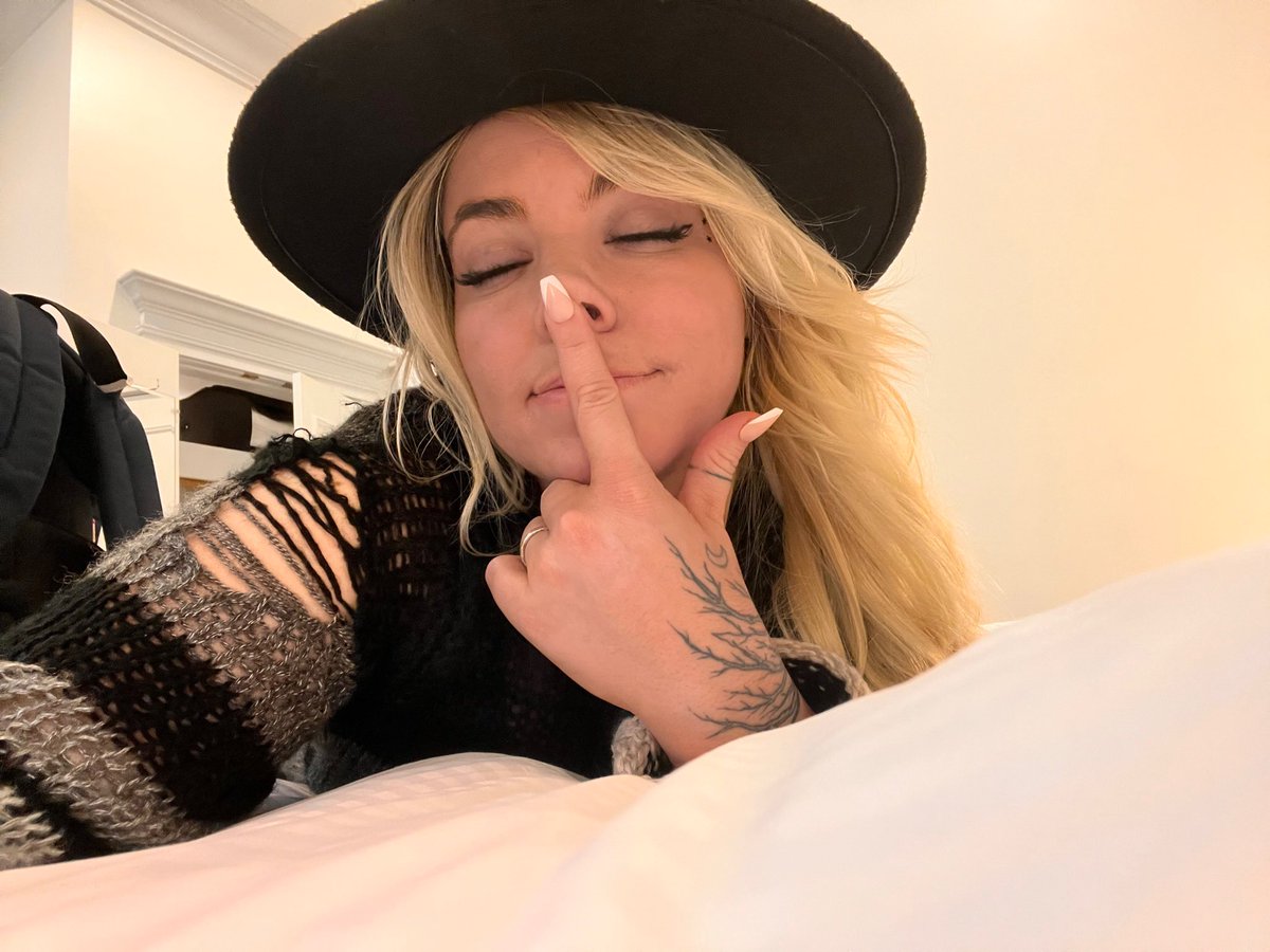 curvyllama𓆩♡𓆪🌙 on Twitter "constantly grateful for what I have in my