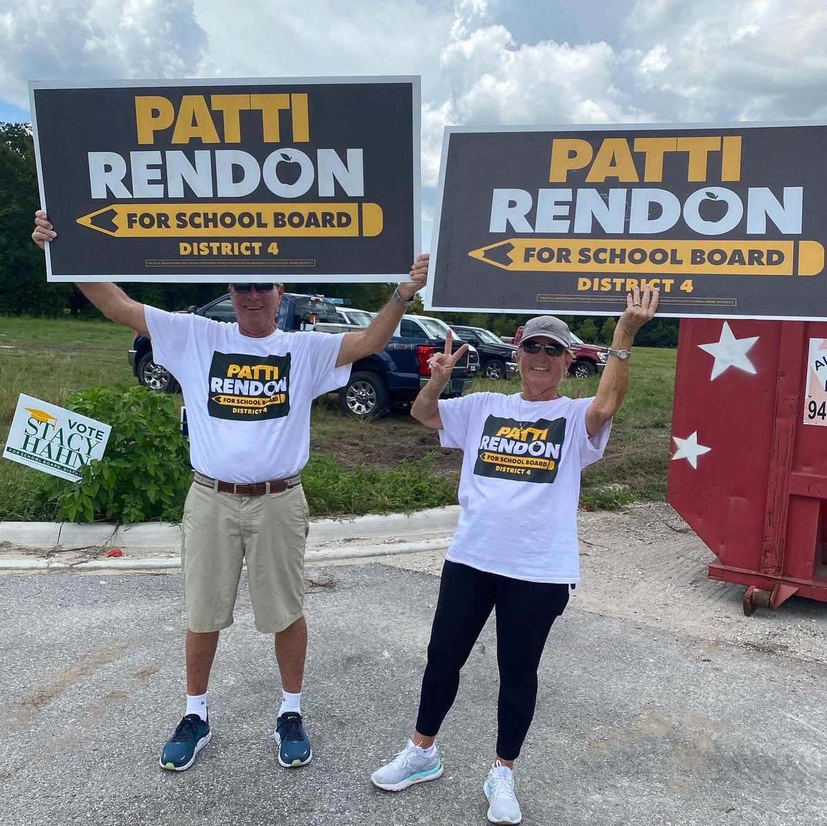 VotePattiRendon's tweet photo. Thank you to my parents, Bob and Mary Pat Stephenson! They are my biggest supporters. Hard at work waving for the Rendon team!! Love you mom and dad. ❤️ #TeamRendon https://t.co/dZoBuqz3Nx