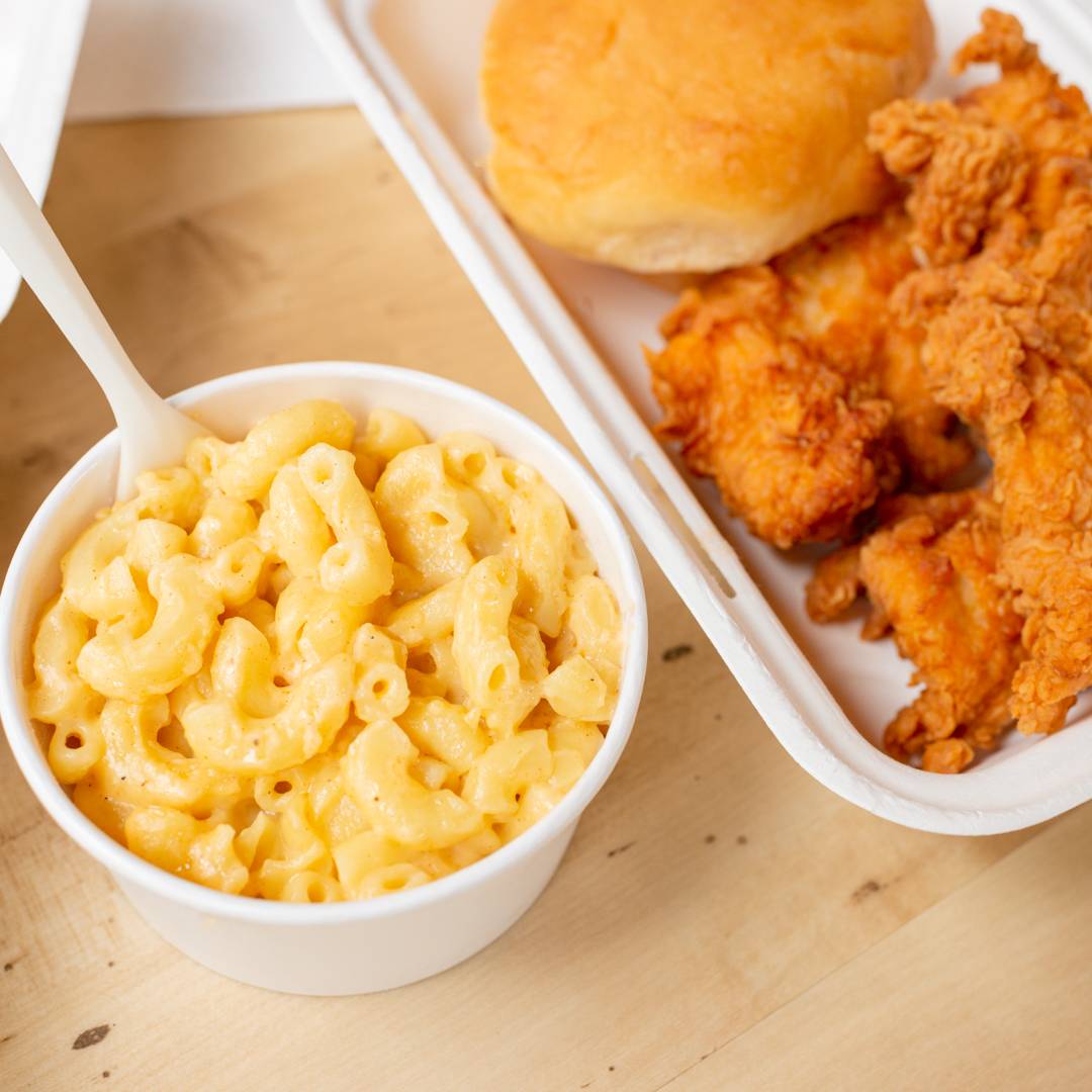 Ezells_Chicken's tweet photo. "Whenever I go to #Ezells I have to order a side of __________ ." 🤔 

#HomemadeSides https://t.co/TpRL3xRI8J