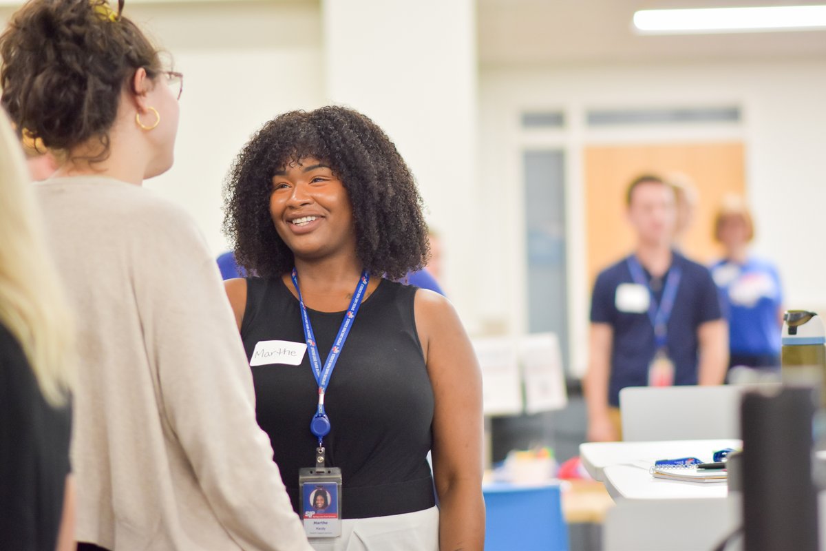 SLP_Schools's tweet photo. 👋Even staff have a first day! New staff are welcomed this week by learning the ins and outs of what SLP is all about. Let's give them a warm welcome to the Panther community! #SLPPantherProud https://t.co/dYTxZZjAIN