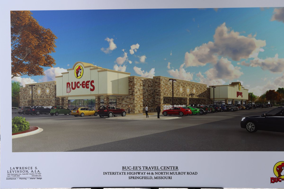 GreeneCountyMO's tweet photo. Greene County Commissioners attended the groundbreaking ceremony for @bucees Tuesday afternoon. 

The 53,000 square-foot, 100-pump convenience store will open at 3284 N. Mulroy Road off of I-44 in east Springfield. 

Buc-ee’s is targeting December of 2023 for its opening. https://t.co/2Bnp1kBwPa
