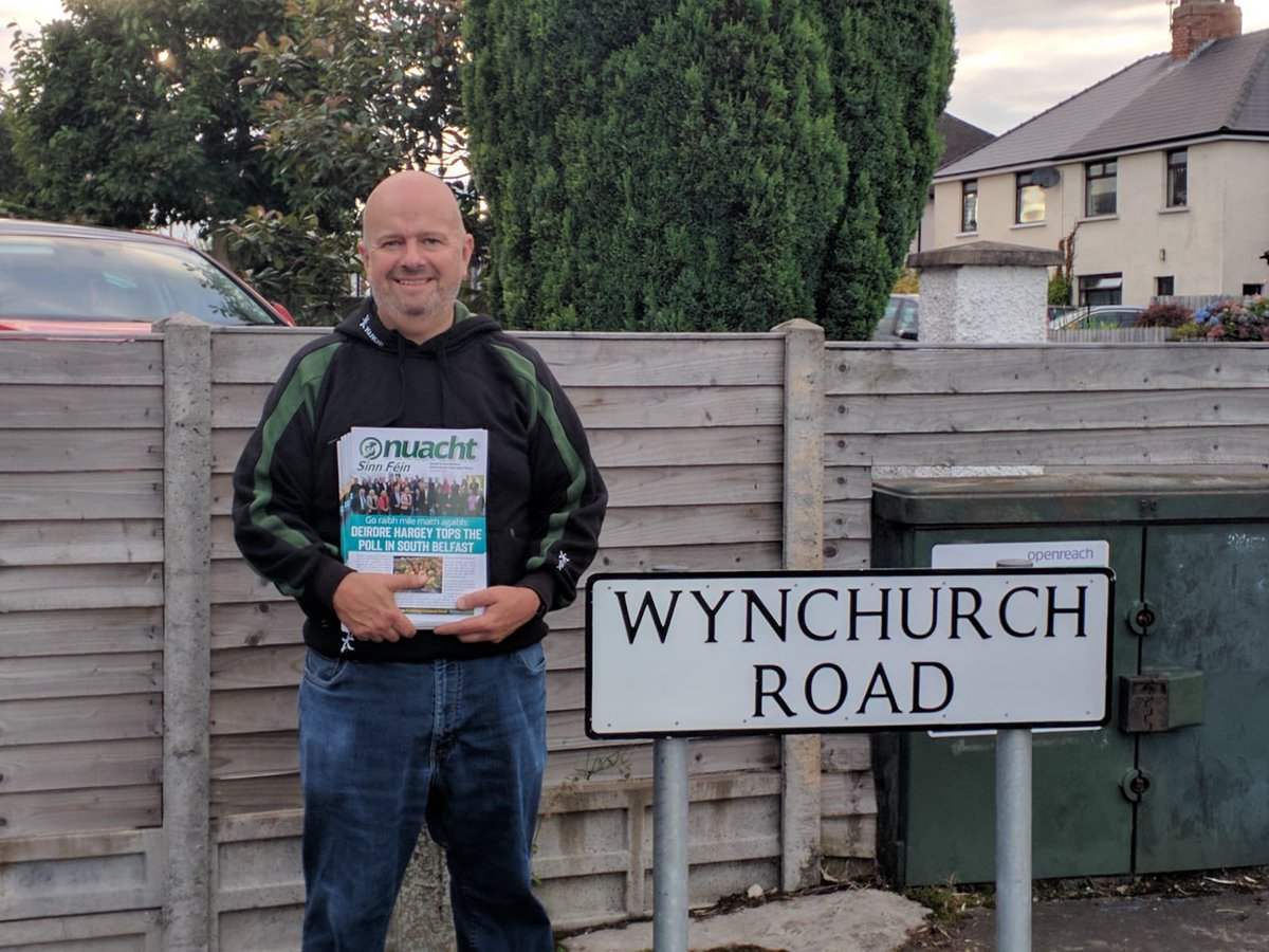 Out delivering the South &amp; East Belfast Sinn Féin bulletin in Rosetta. Catch up on all our successful campaigns here. National leadership, local delivery. Ag obair ar do shon!

sinnfein.ie/files/2022/san…
