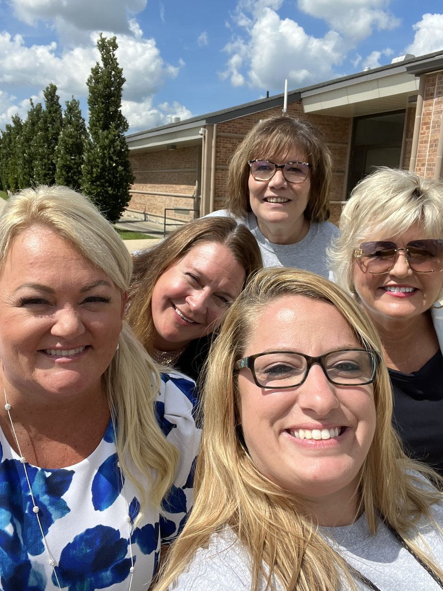 Thanks to <a href="/signingthesong/">William Martinez</a>, our <a href="/KirbySD140/">KSD 140</a> family, the amazing staff at <a href="/ChallengersMcA/">McAuliffe Challengers</a>, and my favorites from <a href="/RigorRelevance/">Nonactive Account</a>, I can’t even contain my excitement to welcome our students through the door! I am the luckiest educator around. #KirbyONE40