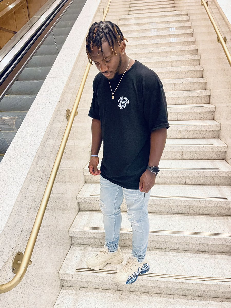Kjkidtyson's tweet photo. If they ever told Yu I needed them they were wrong they needed me 😴 Blessed to see a quarter of a century 2️⃣5️⃣th #happy25thtome #leo♌ #leoseason #25thbirthday #ɪɴsᴛᴀᴘɪᴄ #instafashionista #instabirthdays #virual https://t.co/Vr8II5Hgfh