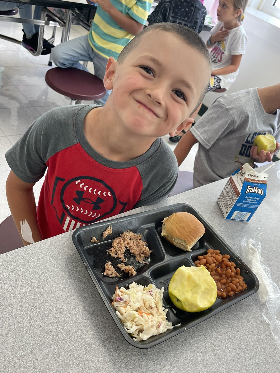 ashleyscottMES's tweet photo. Ahhh I LOVED this sound today! Every child got to eat in the cafeteria again! Many first for some of them this year! #dcps #midwayisthebestway https://t.co/Plq7JiJRDH