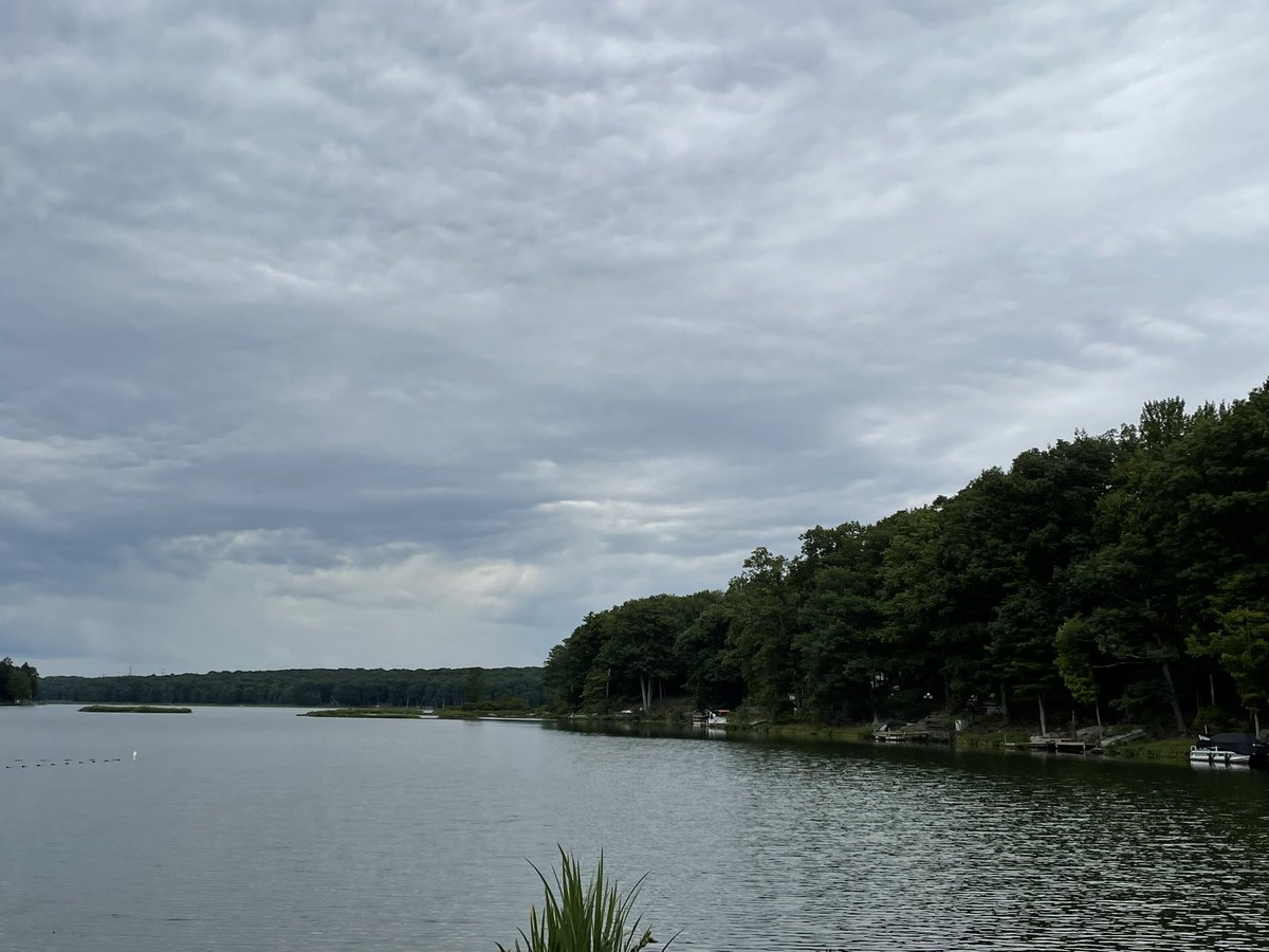 poconomountains's tweet photo. #poconos #poconomtns #pmlrealty
#tuesdayvibe #photography #lake
#outdoor #hiking #traveltips
#SNRTG #poconomountains #NYC https://t.co/sBBzlWfuRn