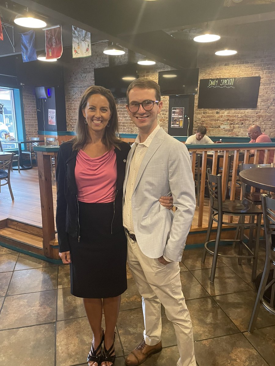 ThompsonForSC's tweet photo. Thanks to our next Governor and Lt. Governor for stopping in Horry County today for a meet and greet with myself and other state house candidates like @ashlynforsc and @ErnestCarsonSC! #fix106 #scpol https://t.co/SSNOPU69j4