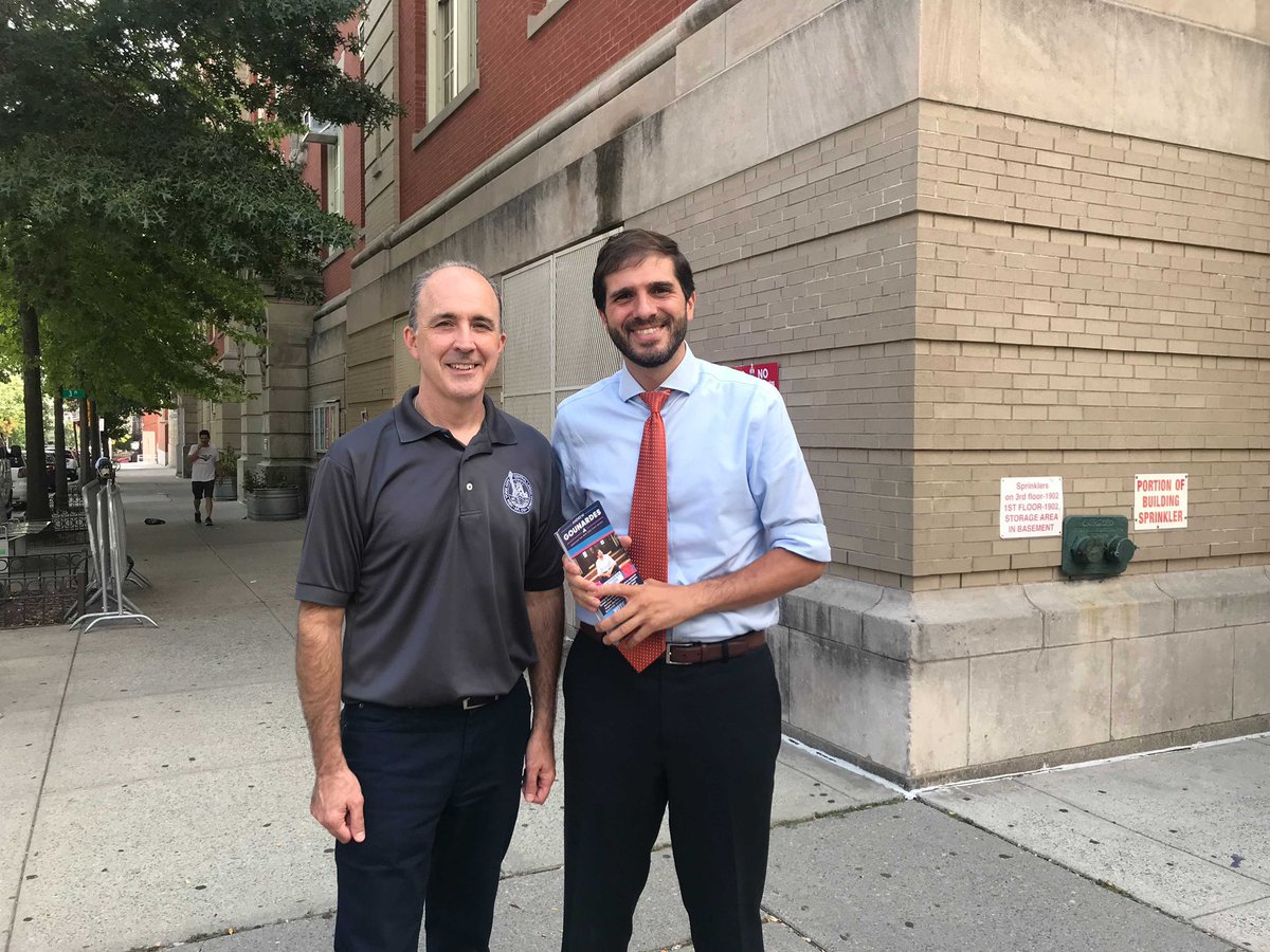 NYCLaborVotes's tweet photo. We’re in Brooklyn #SD26 getting out the vote with @agounardes, a proven fighter for organized labor, working people, and the issues affecting our families and communities! Polls are open until 9pm, let’s go #VoteUnionStrong! #NYCLaborVotes https://t.co/SOfJ2S6OAR