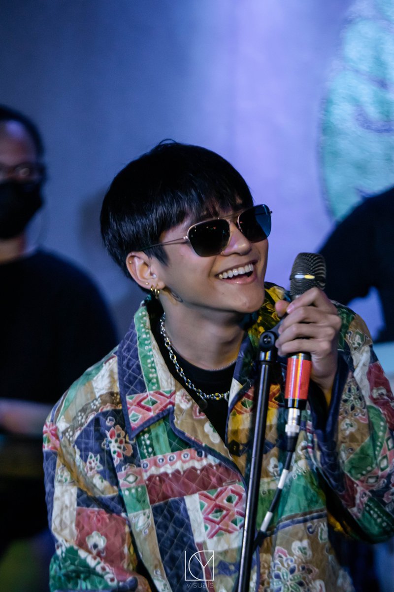 LydVisuals's tweet photo. [08'20'22] 76 Bistro Anonas 
Alamat Gig 
Alamat Tomas
@Official_ALAMAT  @ALAMAT_members  

#ILYILY #ALAMAT #PPOP #PPOPRISE #AlamatILYILY  #ALAMAT_TOMAS #ALAMATGig2 https://t.co/6ofkFJ2EYH