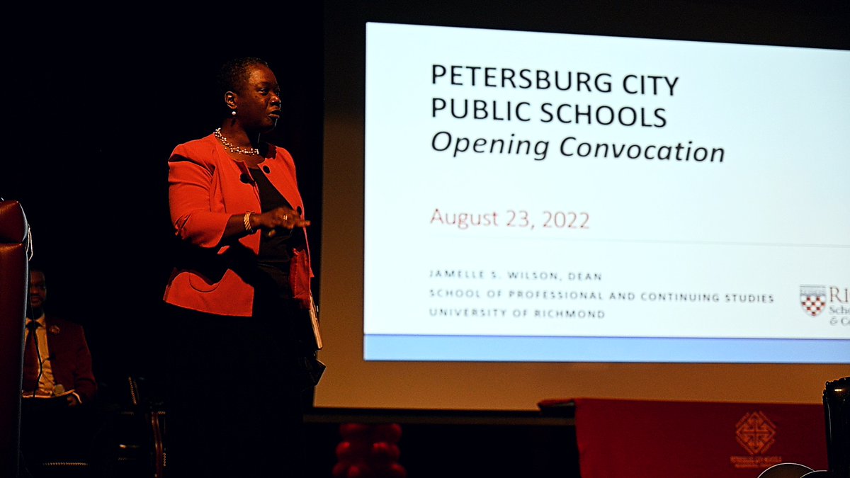 pcps_va's tweet photo. PCPS, Today was a good day😎😎 #Convocation22 
@JuliusHamlin @taqdaniels @pambell32 ...Sidenote, Twitter needs to allow more photos in a post 😩because we had a blast. #onepetersburg https://t.co/PfFa0mApfs