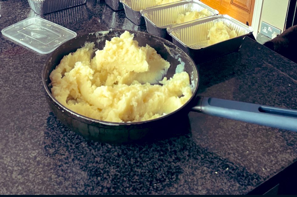 poppygibsonuk's tweet photo. A very warm busy evening at the #soupKitchen tonight π I took a range of pies with mash, vegetables & gravy- comfort food π₯§
We have to check and record the temperature of all our food for safety then scoot like a delivery driver to the #HomelessHub!
π Well done to the team π https://t.co/onvW3T92zS
