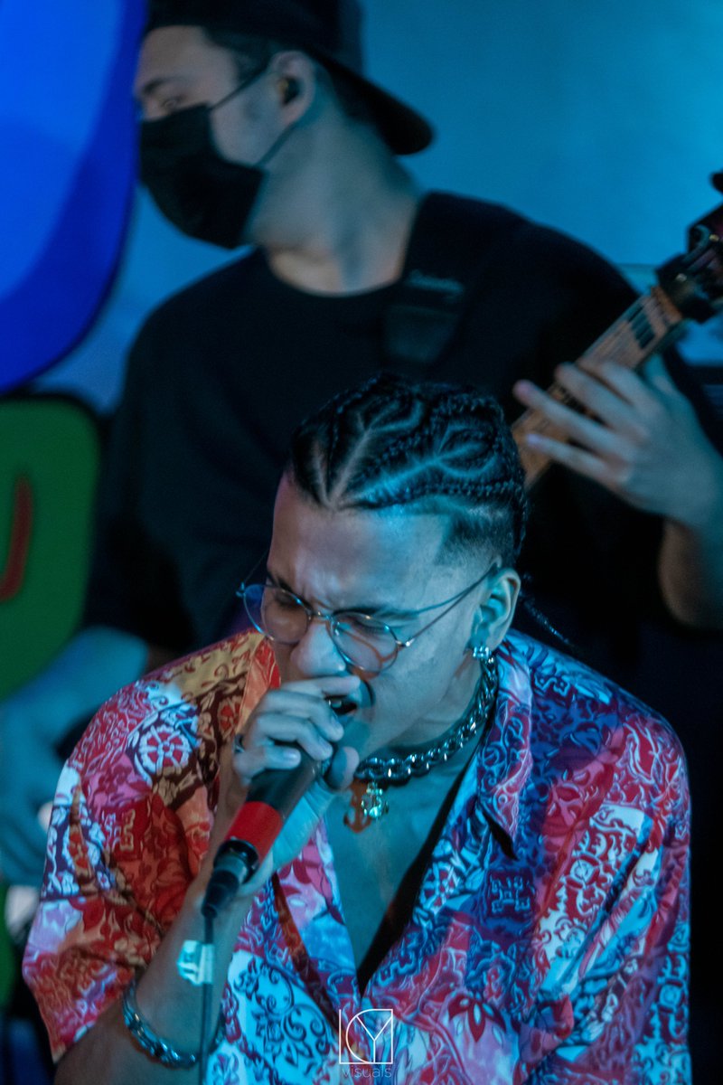 LydVisuals's tweet photo. [08'20'22] 76 Bistro Anonas 
Alamat Gig 
Alamat MO
@Official_ALAMAT  @ALAMAT_members  

#ILYILY #ALAMAT #PPOP #PPOPRISE #AlamatILYILY  #ALAMAT_MO #ALAMATGig2 https://t.co/x7JyP91Bjr